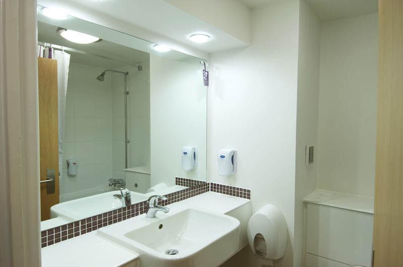 Premier Inn Glasgow - Bellshill マザーウェル エクステリア 写真